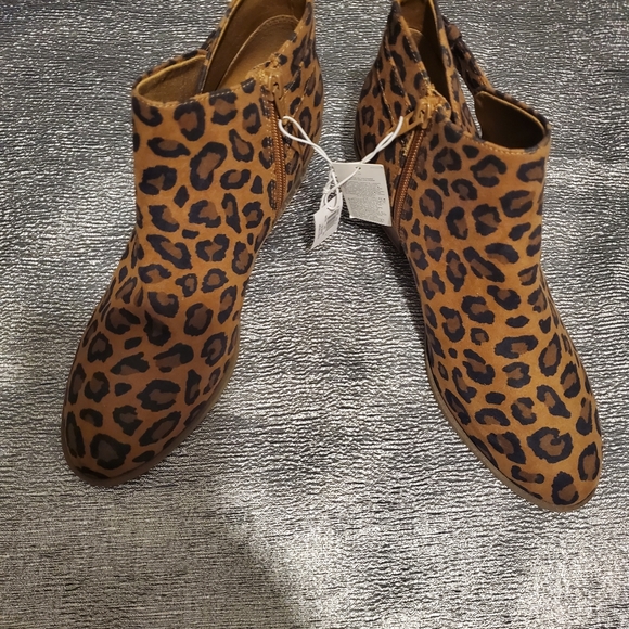 Cheetah Print - Picture 4 of 8